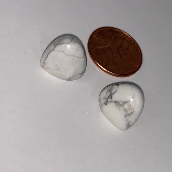 13mm White Heart Howlite Post Earrings - Picture 8 of 9